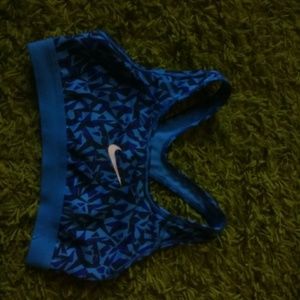 Nike XS dryfit sports bra